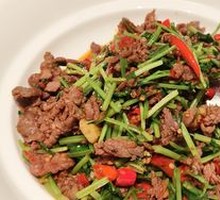 Stir-fried LuXi Yellow Beef