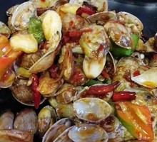 Spicy Stir-Fried Clams