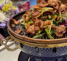 Beijing-style Grilled Meat on Iron Skillet