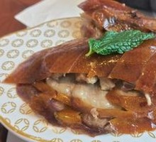 Premium Caviar Roast Duck