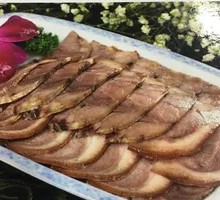 Braised Pork Elbow in Old Soup