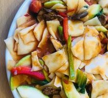 Xinjiang Stir-Fried Noodles