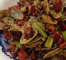 Spicy Stir-Fried Clams