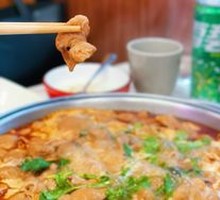 Stewed Pig Intestines in Iron Pot