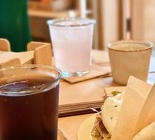 Braised Pork with Bao Bun