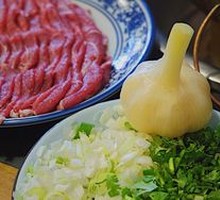 Sweet Pickled Garlic