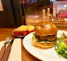 世涛培根芝士和牛汉堡