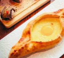 Azarhachapuri Georgian Cheese Pie