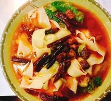 Beef Noodles with Wide Noodles