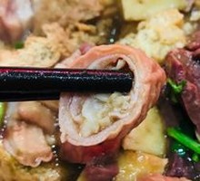 Braised Intestines with Steamed Bun