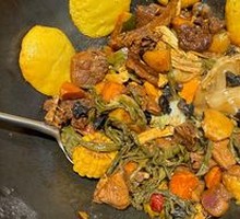 Stewed Goose in Iron Pot