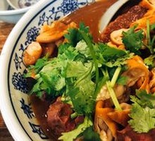 Braised Pork and Steamed Bun