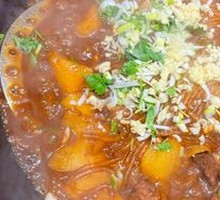 Stewed Pork Ribs in Iron Pot