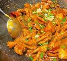 Pork Rib and Chicken Claw Hot Pot