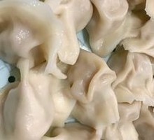 Black Pork and Sauerkraut Steamed Dumplings