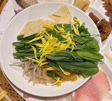 Crossing-the-bridge Rice Noodles