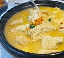 Stewed Tofu with Fresh Shrimp and Sea Urchin
