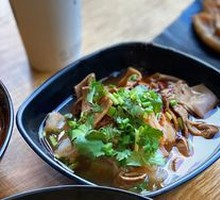 Beef Offal Bamboo Noodles