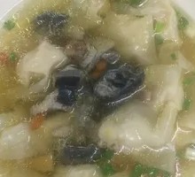 Ginseng Chicken Dumplings