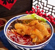 Pork Knuckle Snail Noodles