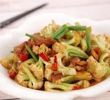 Stir-Fried Organic Cauliflower