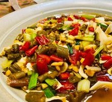 Sichuan-style Pickled Pepper Beef Tripe