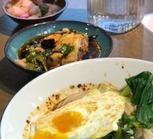 Spicy Pepper Chicken Offal Rice Noodles