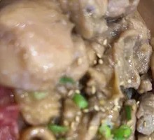 Cured Sausage and Chicken Claypot Rice