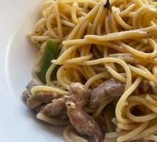 Black Pepper Beef Noodles