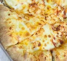 Rich Cheese Pizza