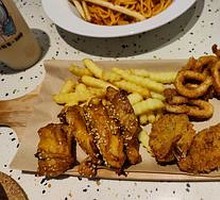 Signature Secret-Recipe Chicken Burger