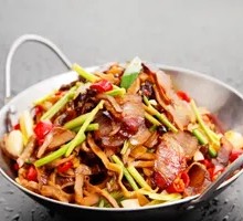 Spicy Sichuan-style smoked bamboo shoots with cured pork