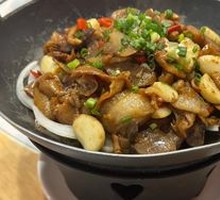 Spicy Pork Intestines Stir-fry