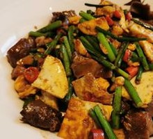 Fried Egg with Shredded Pork