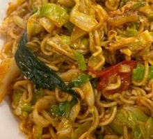 Stir-Fried Instant Noodles