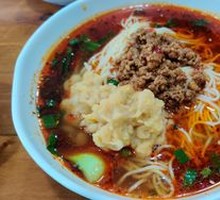 Spicy Broad Noodles with Pea Paste