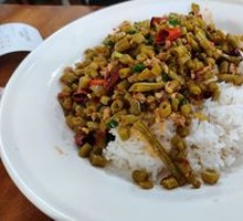 Ground Pork with Green Beans Rice Bowl