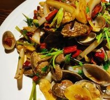 Spicy Stir-Fried Clams