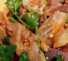 Spicy Sichuan Beef and Ox Tripe in Sour Soup