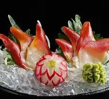 Large Arctic Scallop Sashimi