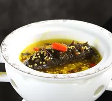 Pumpkin Juice Chicken Soup with Coarse Grain and Sea Cucumber