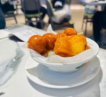 Fish Balls with Pig Skin