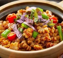 Stir-fried Pork Intestine with Perilla