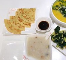 Clay Pot Century Egg and Pork Porridge