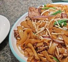 Dry-Fried Beef Rice Noodles