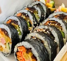 Sesame Seed and Egg Yolk Seaweed Rice Roll