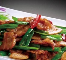 Stir-Fried Pork with Noodles