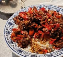Stir-Fried Beef with Yellow Onion