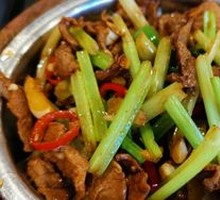 Private Huang Beef Wooden Bucket Rice