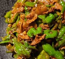 Yiyang Stir-Fried Pork with Green Pepper